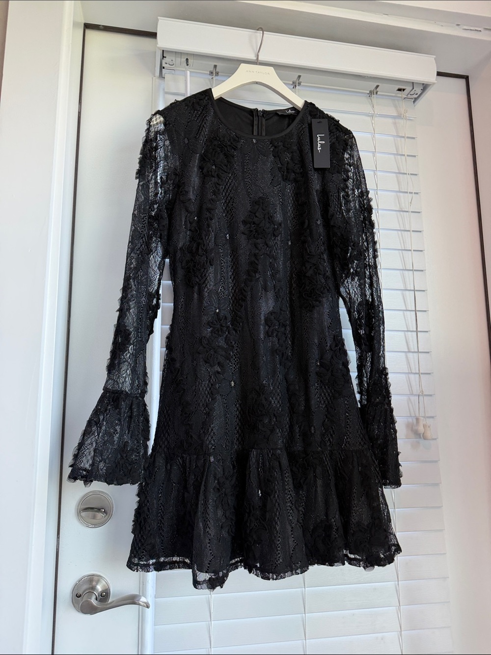 NWT Lulu's Black Floral Lace Long-Sleeve Ruffle Dress